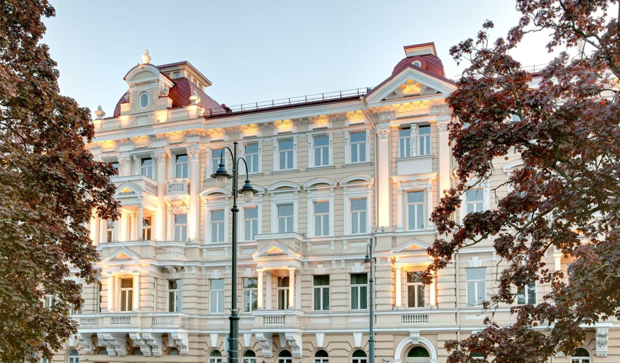 Grand Hotel Kempinski Вильнюс Экстерьер фото